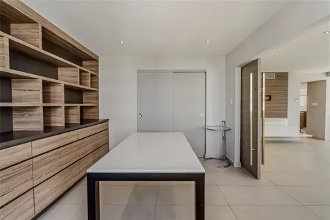 54 Kings Court Street San Juan PR 00911