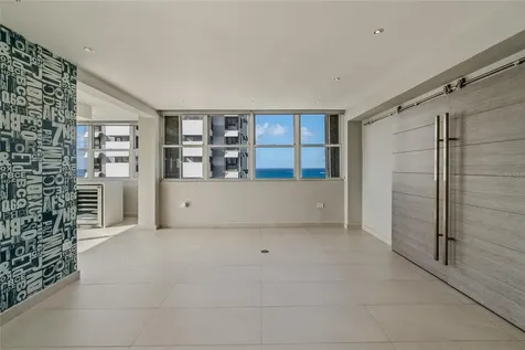 54 Kings Court Street San Juan PR 00911
