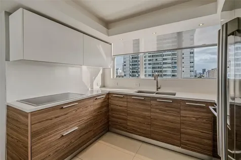 54 Kings Court Street San Juan PR 00911