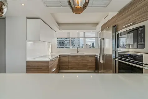54 Kings Court Street San Juan PR 00911