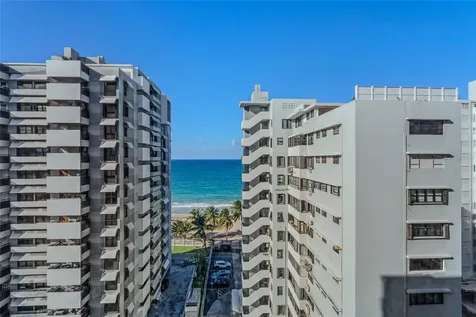 54 Kings Court Street San Juan PR 00911