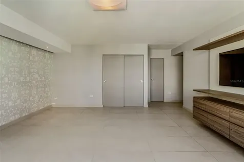 54 Kings Court Street San Juan PR 00911