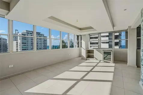 54 Kings Court Street San Juan PR 00911