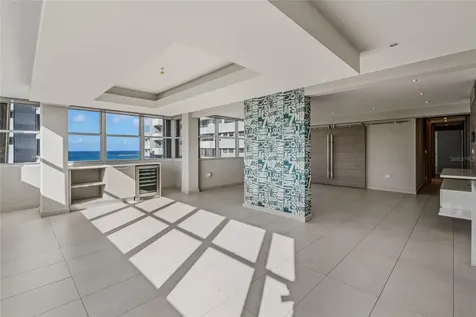 54 Kings Court Street San Juan PR 00911