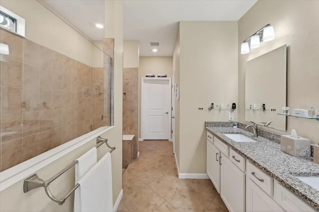17905 Manchester Place Bradenton FL 34202