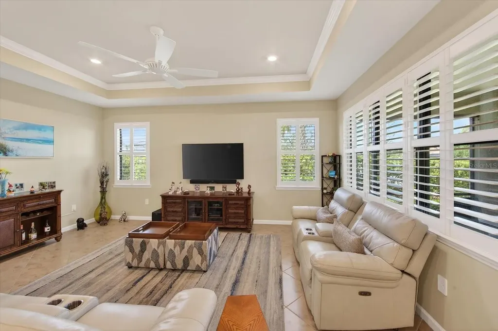 17905 Manchester Place Bradenton FL 34202