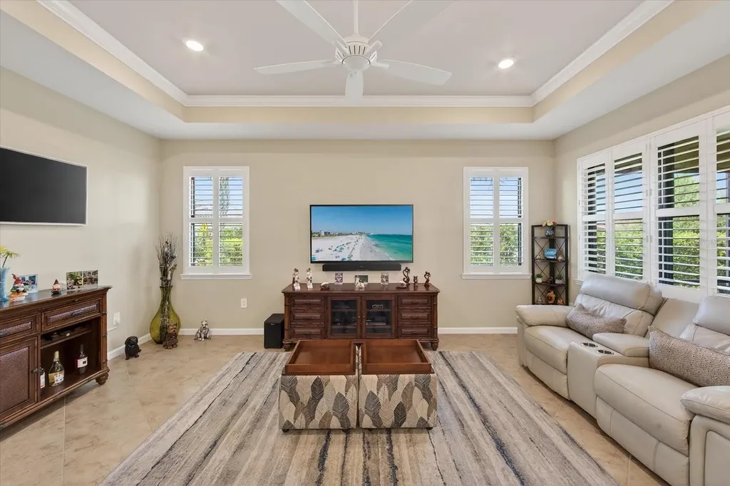 17905 Manchester Place Bradenton FL 34202