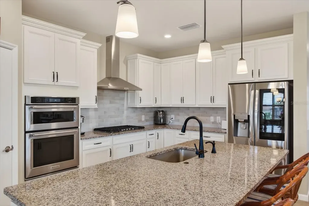 17905 Manchester Place Bradenton FL 34202