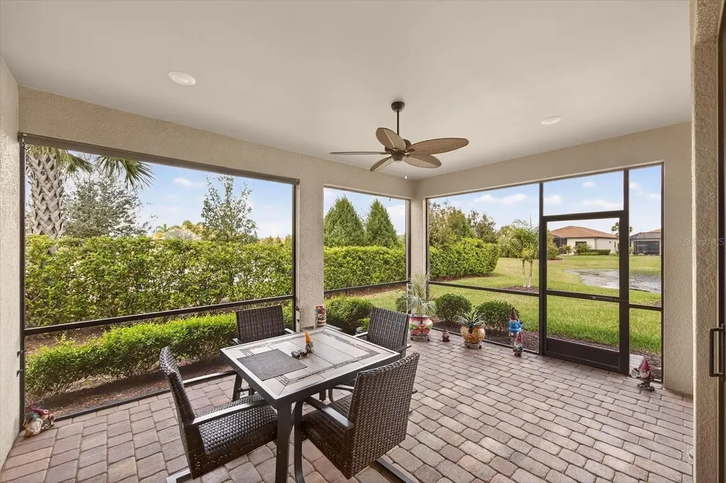 17905 Manchester Place Bradenton FL 34202