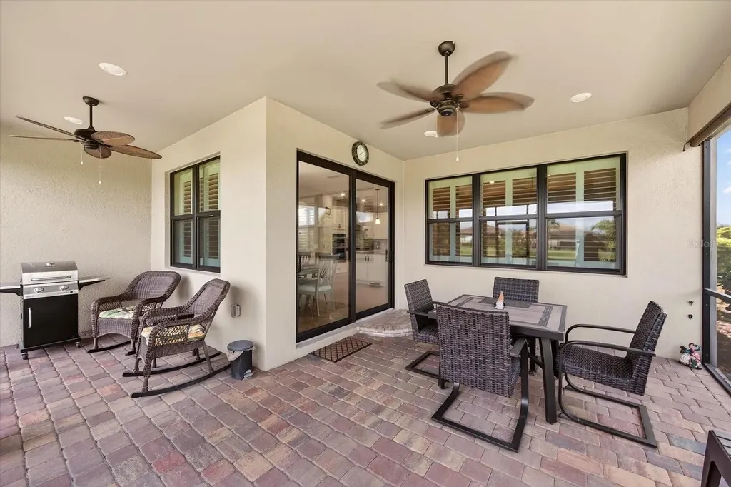 17905 Manchester Place Bradenton FL 34202