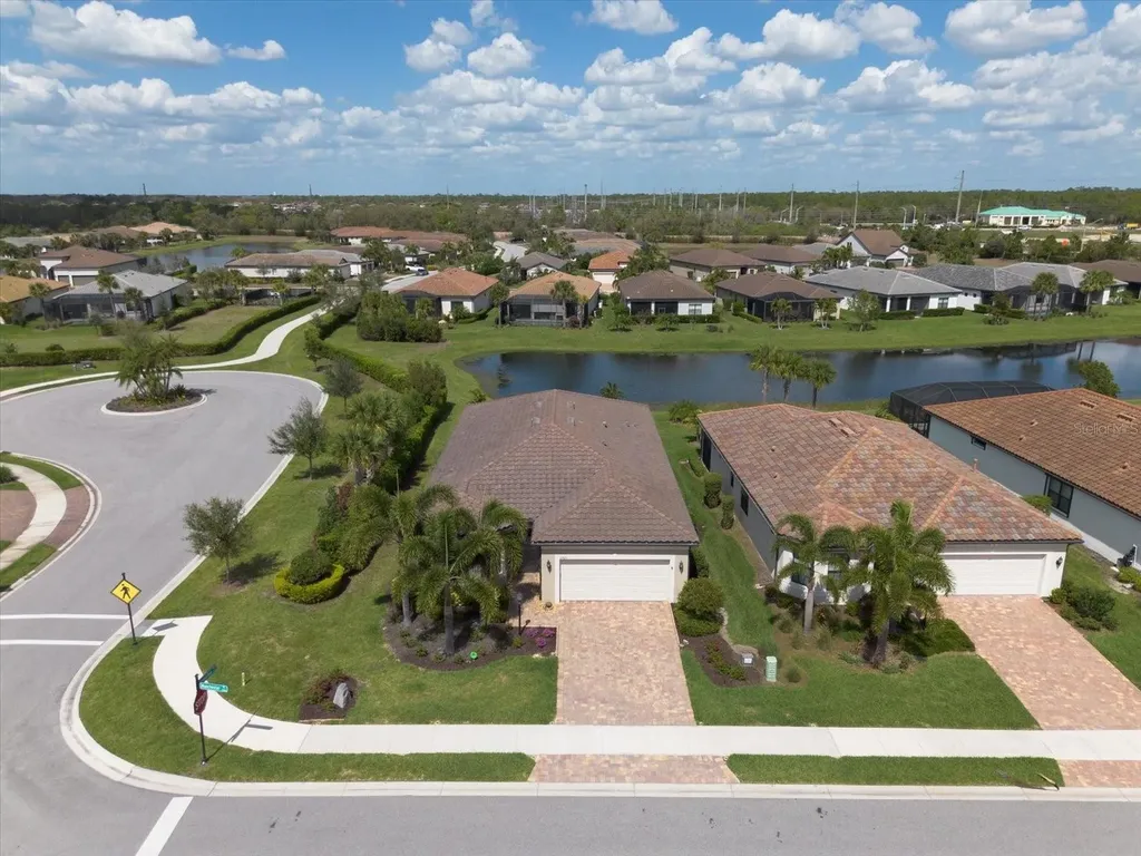 17905 Manchester Place Bradenton FL 34202