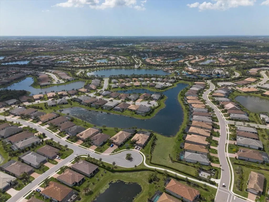 17905 Manchester Place Bradenton FL 34202