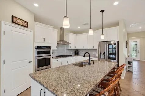 17905 Manchester Place Bradenton FL 34202