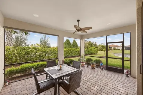 17905 Manchester Place Bradenton FL 34202