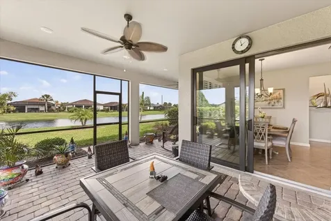 17905 Manchester Place Bradenton FL 34202