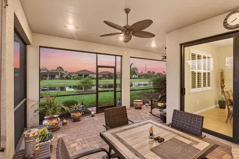 17905 Manchester Place Bradenton FL 34202