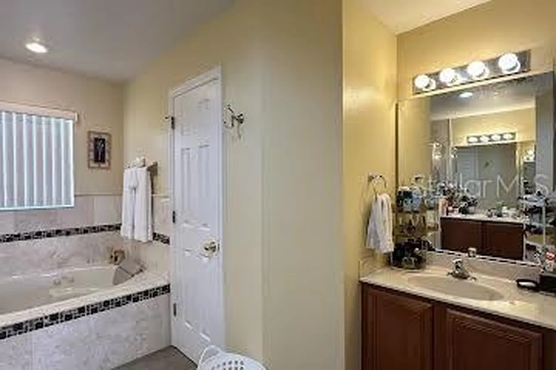 418 Marlberry Leaf Court Kissimmee FL 34758