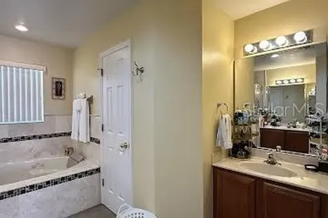 418 Marlberry Leaf Court Kissimmee FL 34758
