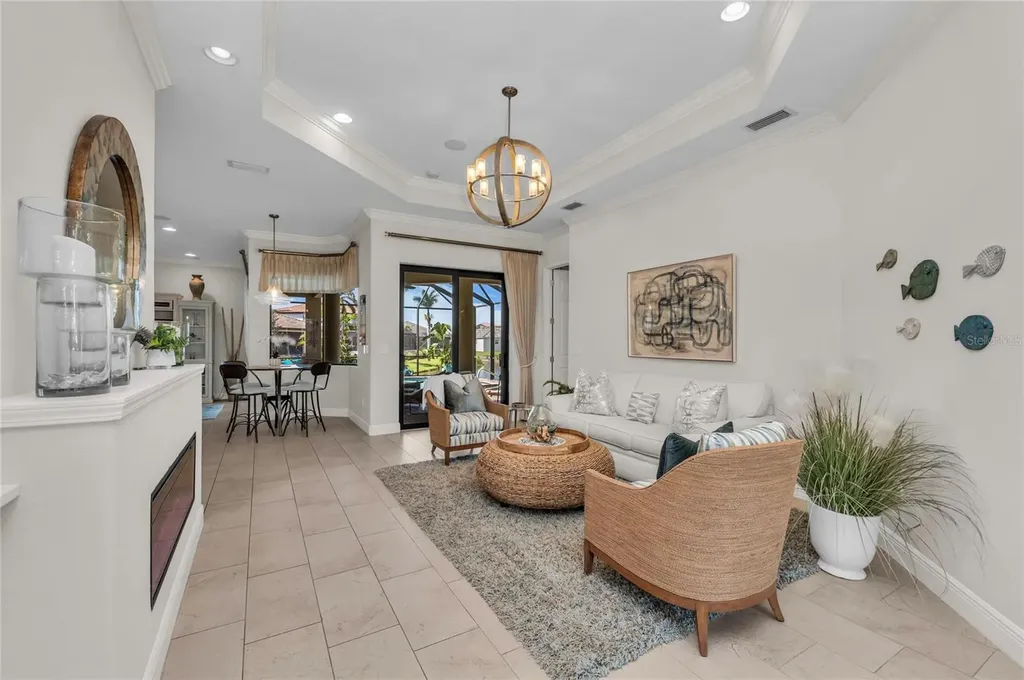 6224 Signature Pointe Lane Bradenton FL 34210