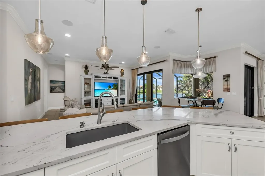 6224 Signature Pointe Lane Bradenton FL 34210