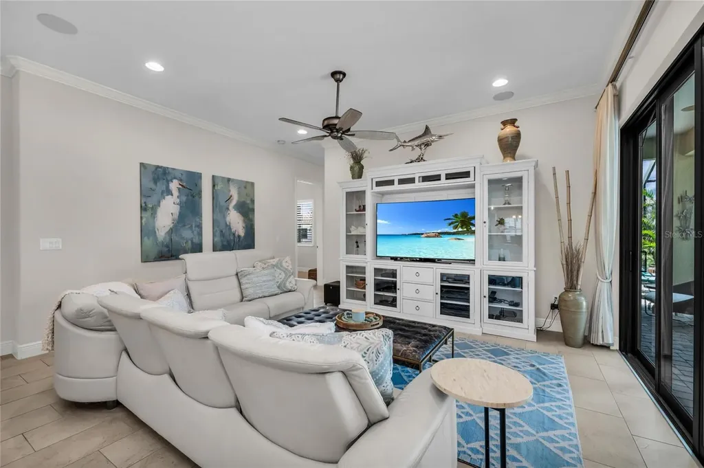 6224 Signature Pointe Lane Bradenton FL 34210