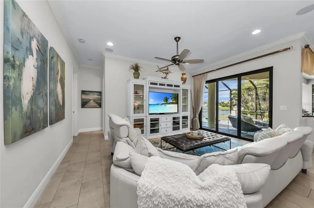 6224 Signature Pointe Lane Bradenton FL 34210