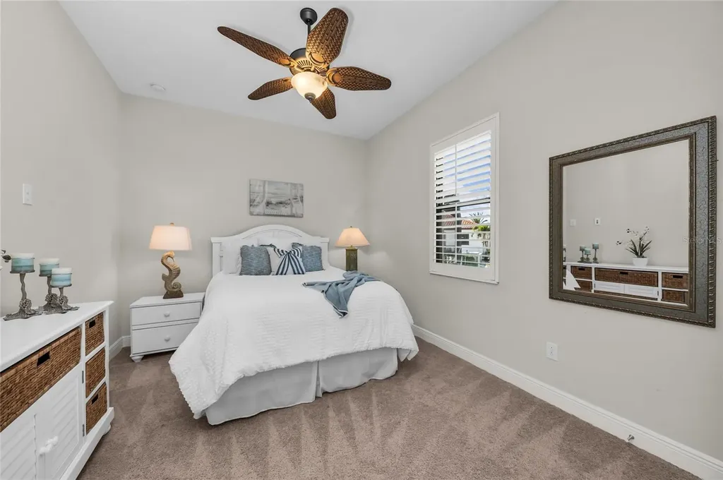 6224 Signature Pointe Lane Bradenton FL 34210