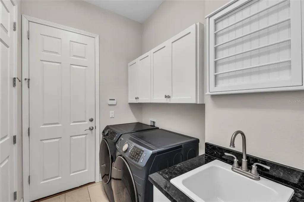 6224 Signature Pointe Lane Bradenton FL 34210