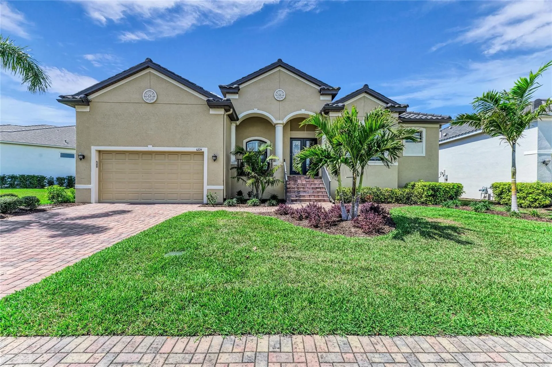 6224 Signature Pointe Lane Bradenton FL 34210