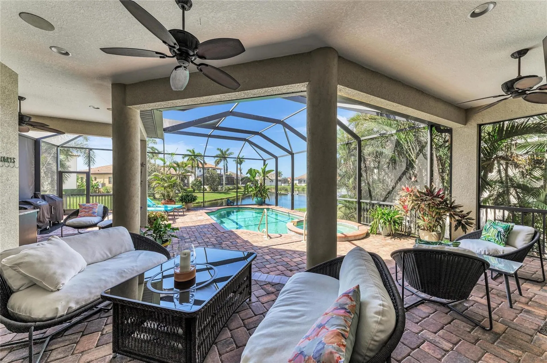 6224 Signature Pointe Lane Bradenton FL 34210