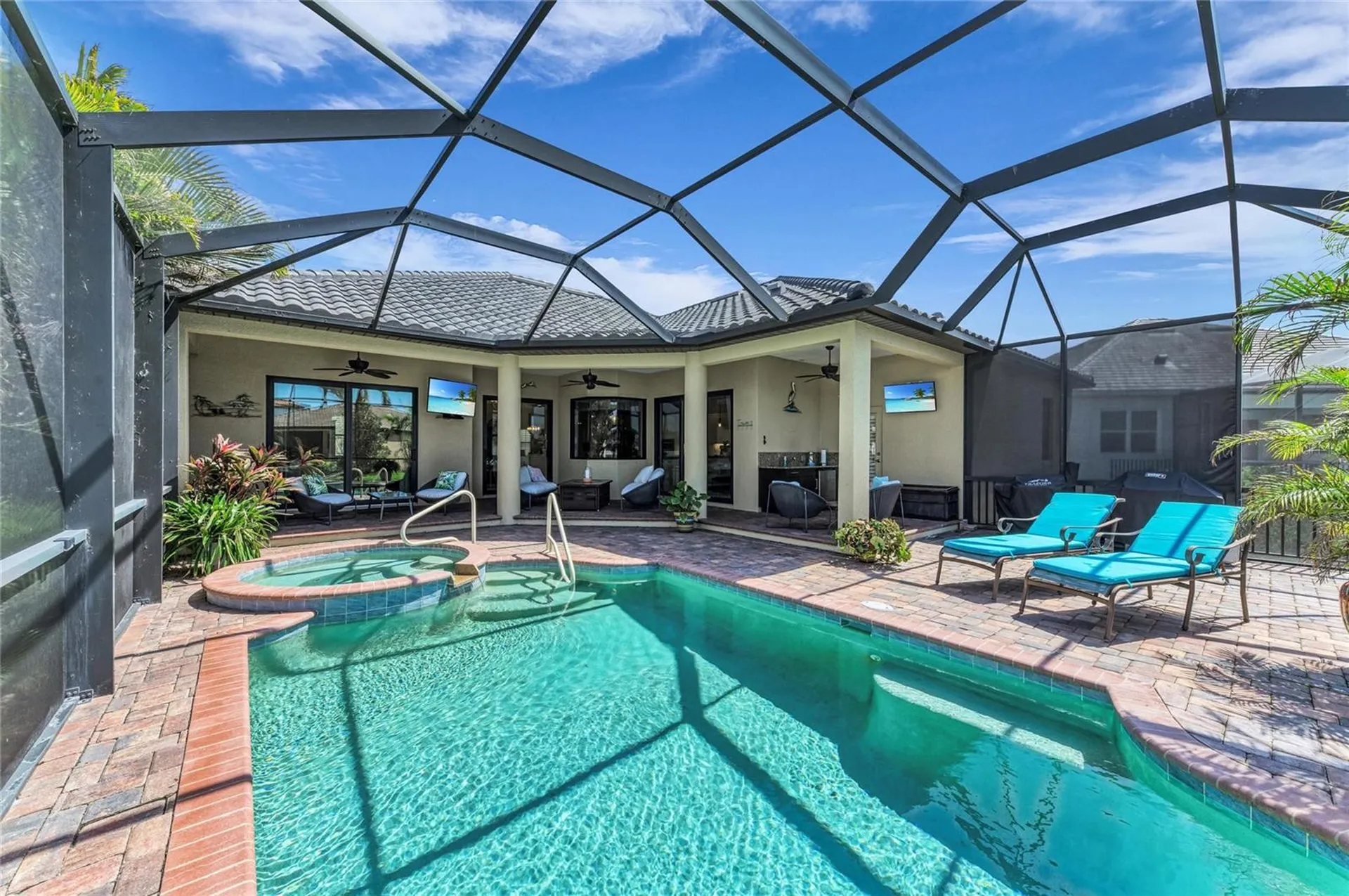 6224 Signature Pointe Lane Bradenton FL 34210