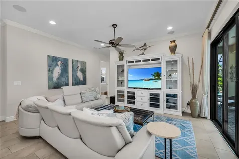 6224 Signature Pointe Lane Bradenton FL 34210