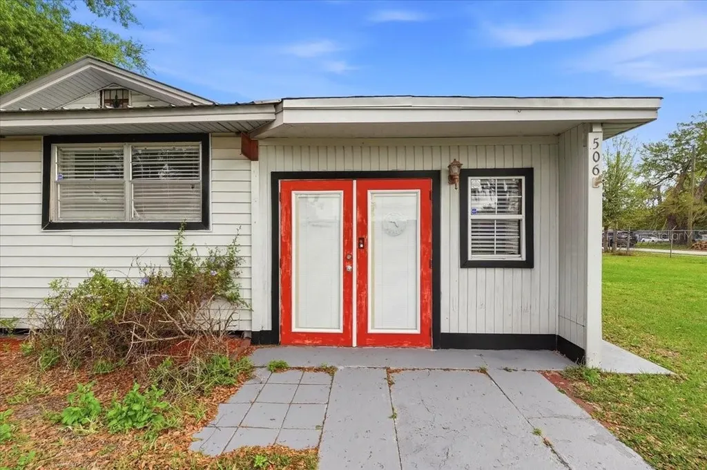 506 Commonwealth Avenue SW Polk City FL 33868
