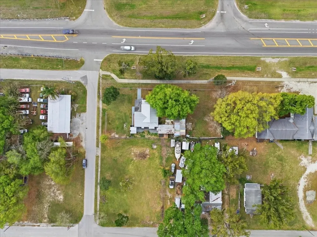 506 Commonwealth Avenue SW Polk City FL 33868