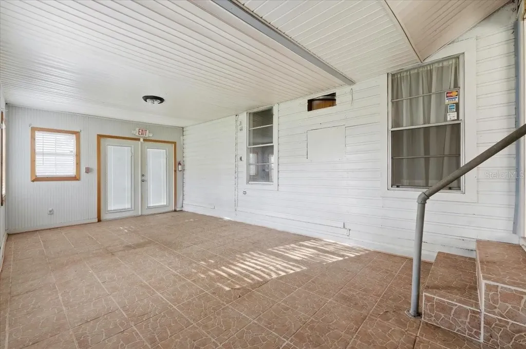 506 Commonwealth Avenue SW Polk City FL 33868