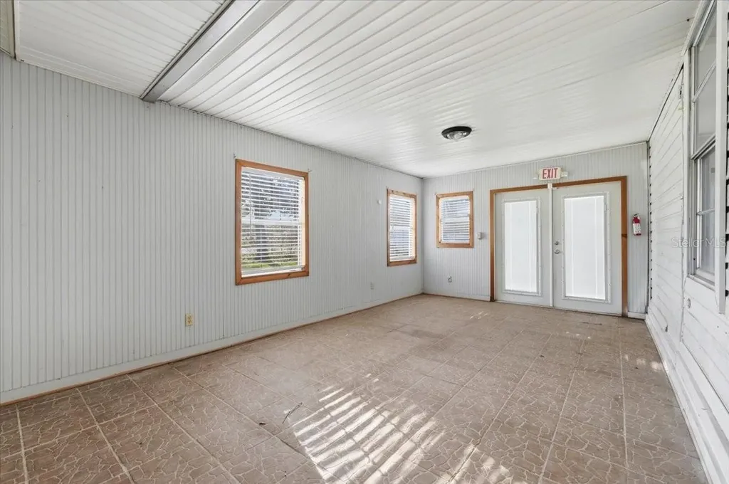 506 Commonwealth Avenue SW Polk City FL 33868