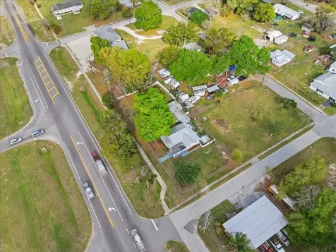 506 Commonwealth Avenue SW Polk City FL 33868