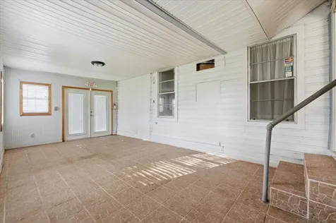 506 Commonwealth Avenue SW Polk City FL 33868
