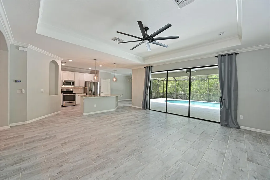 706 Acacia Court Bradenton FL 34212