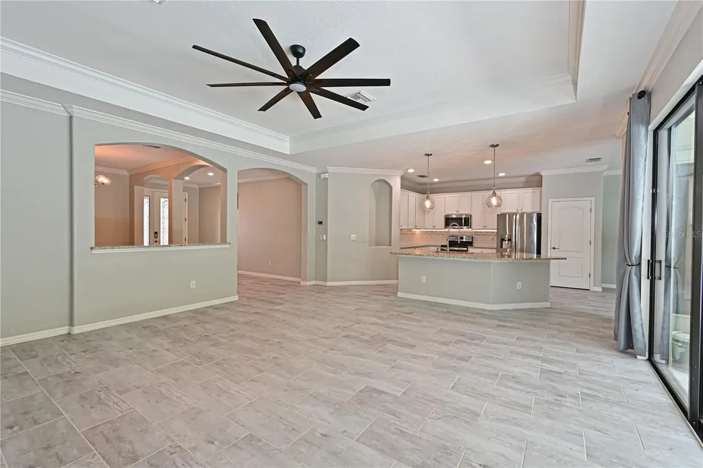 706 Acacia Court Bradenton FL 34212