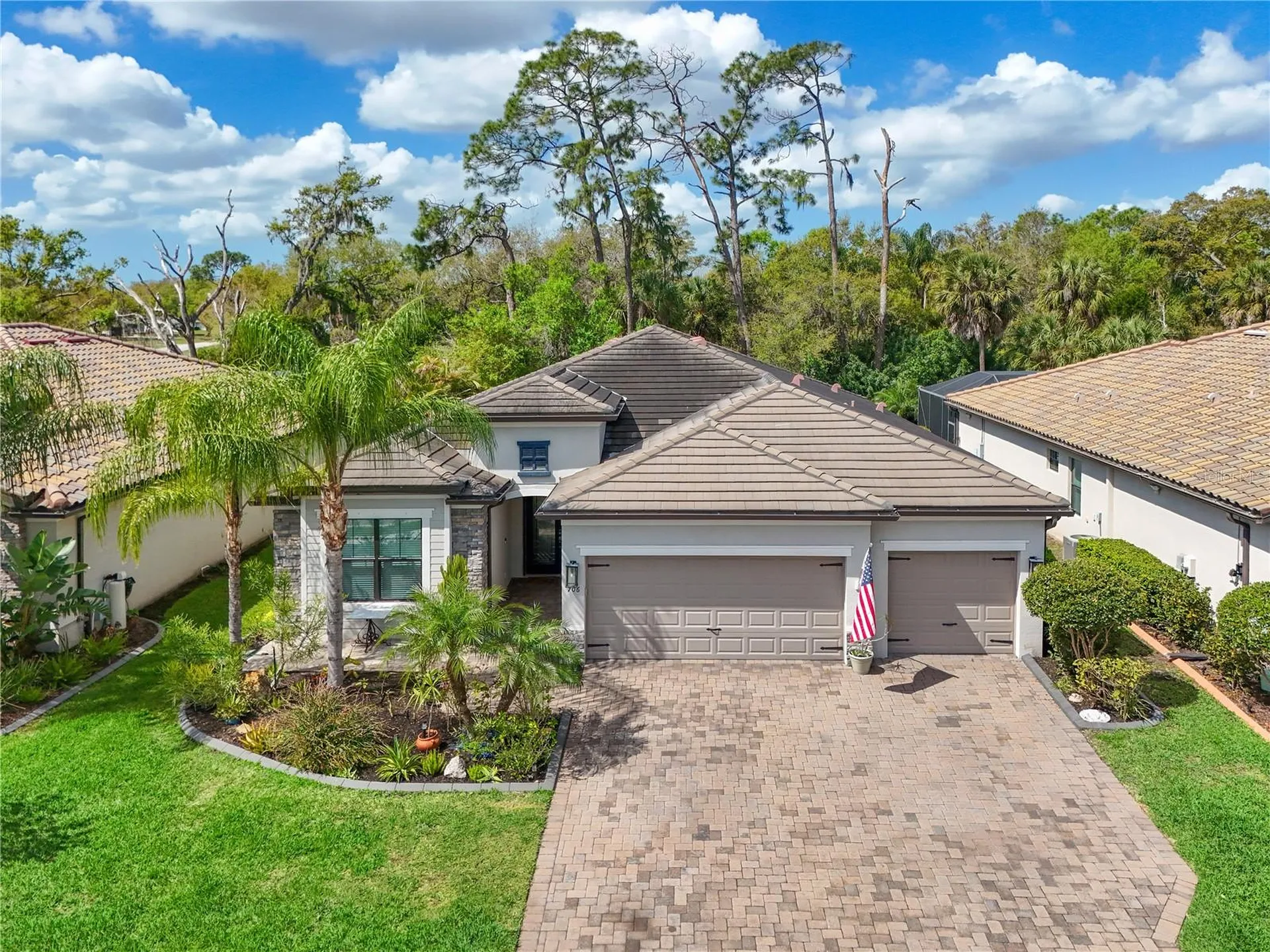 706 Acacia Court Bradenton FL 34212