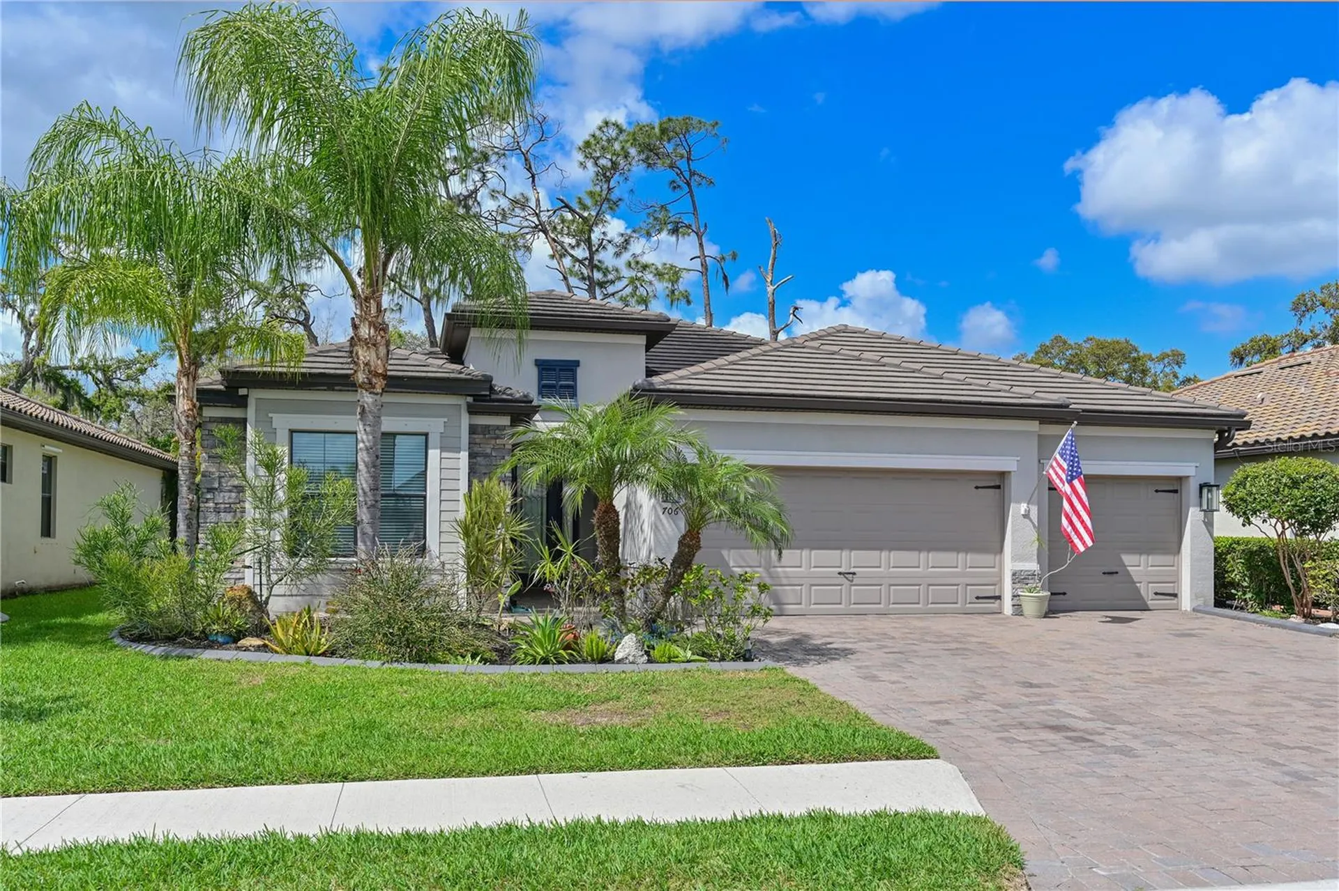 706 Acacia Court Bradenton FL 34212