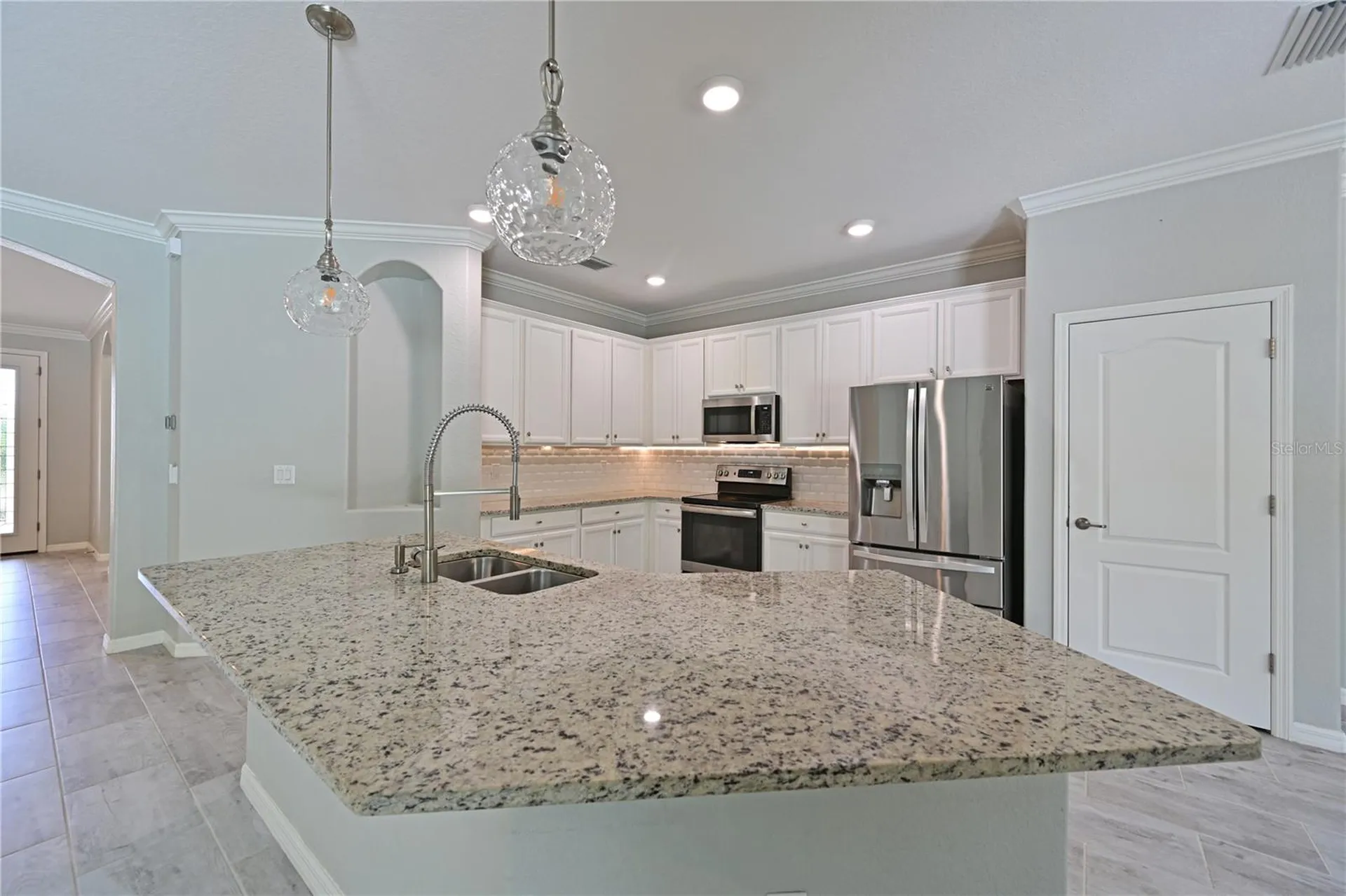 706 Acacia Court Bradenton FL 34212