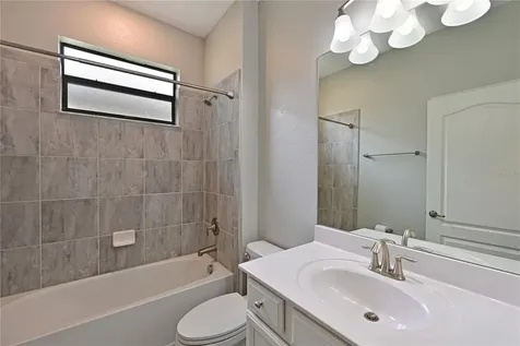 706 Acacia Court Bradenton FL 34212
