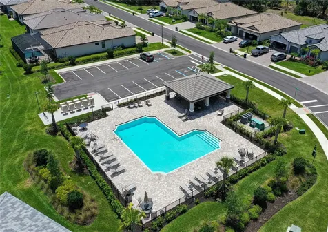 706 Acacia Court Bradenton FL 34212