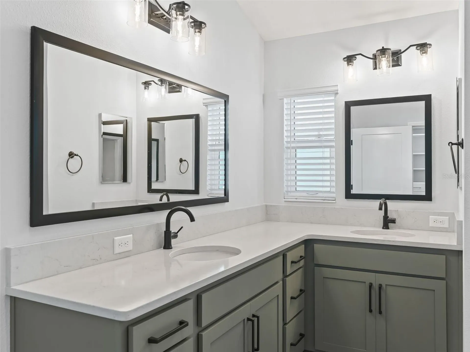 5716 Melvin Drive The Villages FL 32163