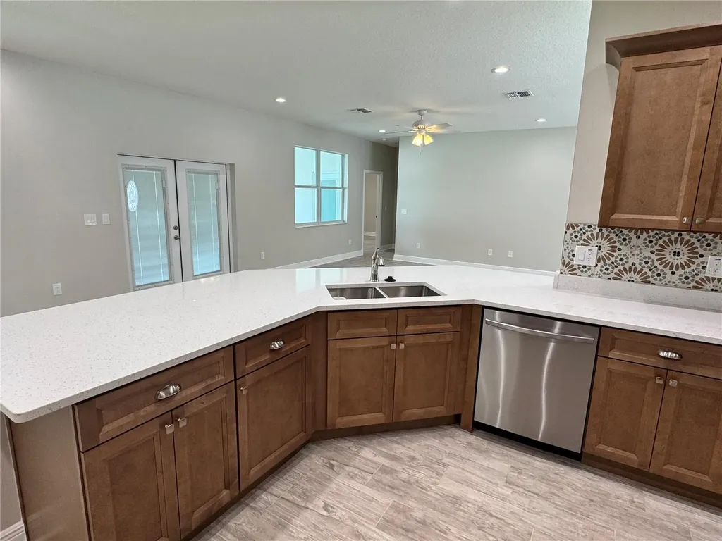 37549 Teri Court Dade City FL 33525