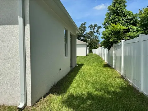 37549 Teri Court Dade City FL 33525