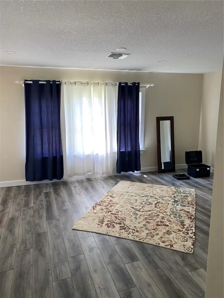 318 S Clake Street Deland FL 32720