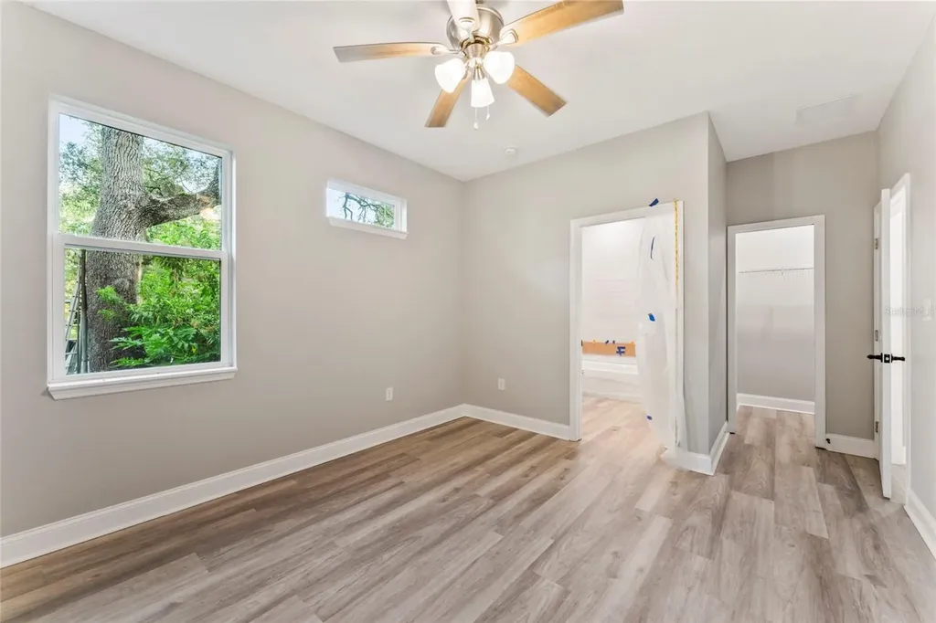 809 W Linebaugh Avenue Tampa FL 33612